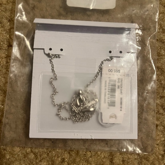 Kendra Scott silver necklace - Picture 2 of 2